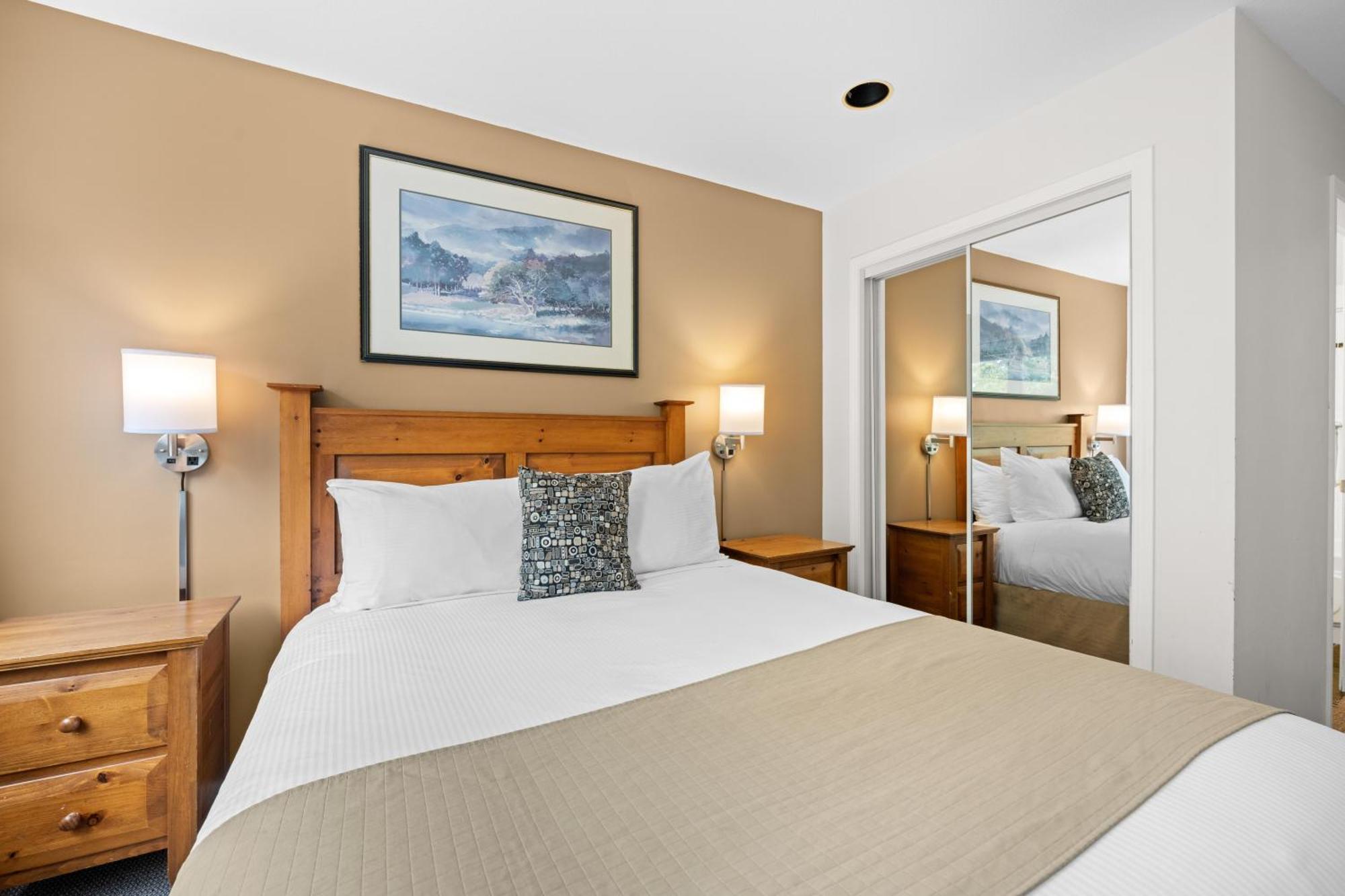 Bear Lodge Two Bedroom By Mva Уистлер Экстерьер фото